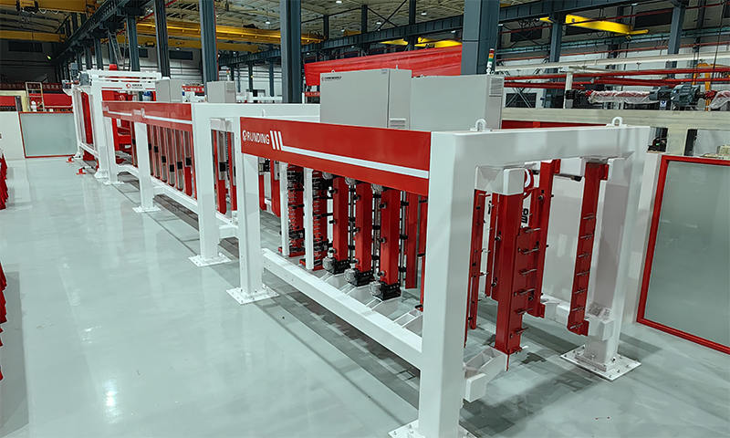 Machine de pré-coupe